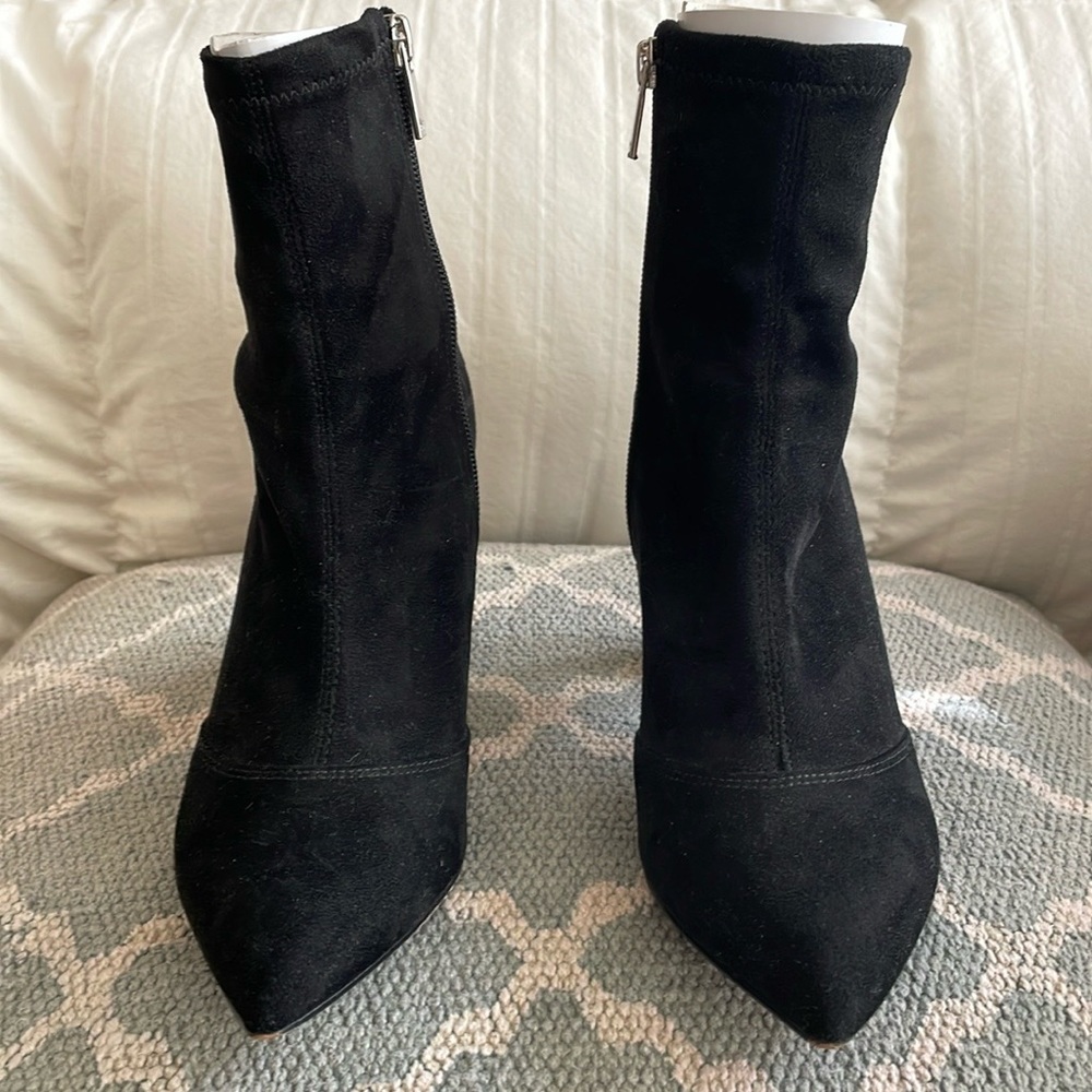 Marc Fisher LTD Umeka Bootie 6.5